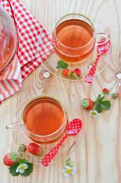 水果茶草莓