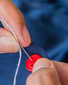 缝纫按钮意味着刺绣纺织品裁缝