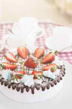 美味的草莓奶油蛋糕