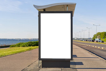 玻璃公共汽车停止海白色广告空间空白广告牌户外广告模型海报塔林爱沙尼亚
