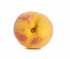 成熟的黄色的桃子孤立的白色背景