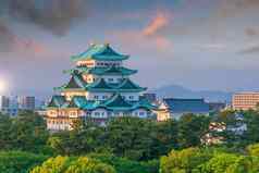 名古屋城堡城市天际线日本