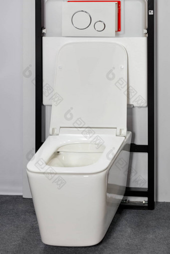 白色厕所。。。碗墙挂系统