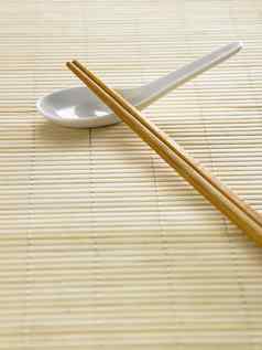 筷子勺子