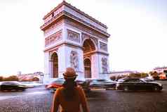 弧凯旋门旅行者巴黎街晚上《暮光之城》