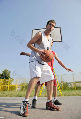 街头篮球游戏早期早....