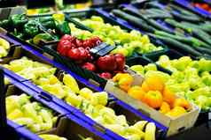 新鲜的水果蔬菜苏佩市场