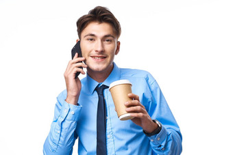 经理沟通电话杯咖啡孤立的背景
