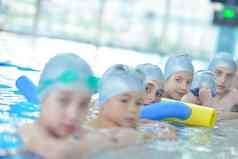 孩子们集团游泳池