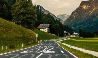 一年路旅行旅行<strong>未来</strong>愿景概念自然景观高速公路路领先的向前快乐一年庆祝活动开始<strong>新</strong>鲜的成功的开始