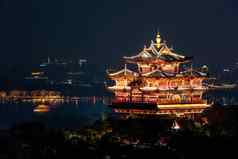 晚上视图照亮程黄城市神展馆杭州中国
