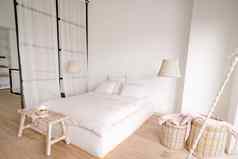苍白的粉红色的卧室简约风格双床上区域衣服睡觉