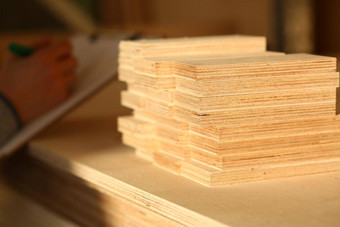 板材董事会特写镜头木板材面板建设生产家具