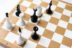 董事会游戏国际象棋国际象棋块前面白色背景