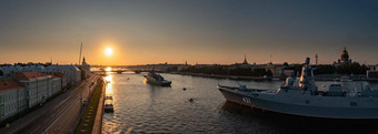 空中全景景观军舰水域neva河假期俄罗斯海军海权力最新的巡洋舰风景以撒大教堂背景