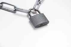 链挂锁孤立的背景关闭通过金属链