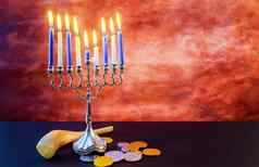 犹太人假期光明节庆祝活动披巾古董烛台