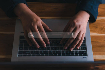 技术搜索引擎优化数据分析搜索女人的手移动PC搜索信息设备在线网络系统技术搜索浏览沟通
