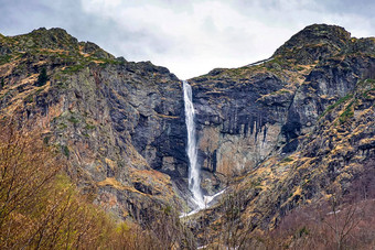 大山瀑布维迪姆斯科普拉斯卡洛保加利亚尼亚尔4月10日