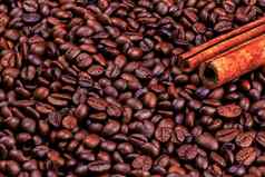 肉桂咖啡豆子很多咖啡豆子背景