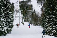 滑雪电梯斯堪的那维亚度假胜地滑雪度假胜地坡滑雪电梯雪拉普兰