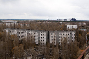 视图屋顶传奇公寓房子普里皮亚季小镇切尔诺贝利核事故核权力植物区异化乌克兰
