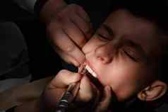参观牙医刷牙牙钻小学生儿科牙医