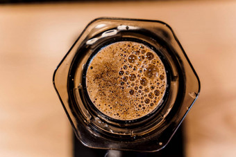 咖啡aeropress面霜特写镜头替代咖啡酝酿方法aeropress设备表格广告社会网络餐厅咖啡馆