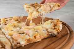 马苏里拉奶酪伸展运动奶酪平萨罗马美食意大利厨房食物交付比萨 店垃圾食物