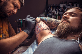 专业纹身艺术家创建纹身纹身客厅