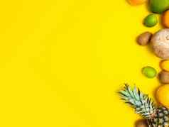 夏天海报夏天多汁的水果黄色的背景