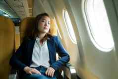 业务女人飞机睡觉飞机