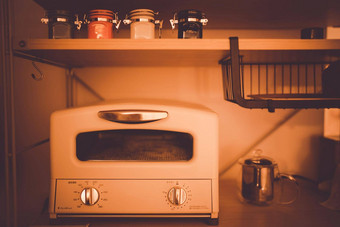 复古的烤箱烤面包机图像