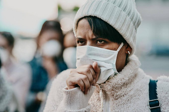 科维德生病的穿面具公共感染免费的<strong>健康健康</strong>旅游<strong>安全</strong>人群病毒流感保护国际当地的旅行在户外上下班