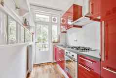 室内现代厨房红色的家具