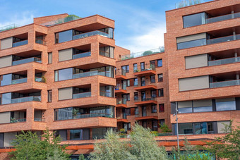 现代红色的公寓建筑