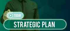 标志显示战略术后过程定义策略使决定业务概念过程定义策略使决定男人。穿眼镜和演示重要的消息手