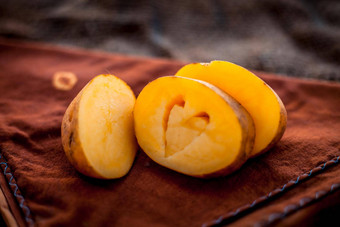 有创意的拍摄土豆独特的减少心形状概念健康护理医疗心胆固醇减肥避免土豆产品