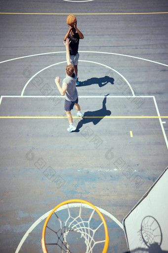 篮球法院球员点分数团队体育玩游戏拍摄网目的赢得竞争匹配行动社区朋友健身<strong>技能培训</strong>在户外