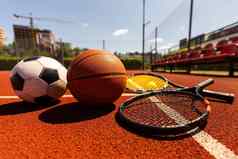 集体育运动设备球拍网球球足球篮球球