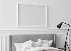 空白水平图片框架白色墙卧室模拟海报框架现代室内免费的空间复制空间设计床上餐具柜灯渲染插图