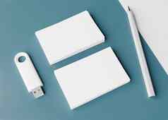 空白白色业务卡片Usb坚持笔蓝色的表格模型品牌身份栈显示国卡模板图形设计师免费的空间复制空间呈现