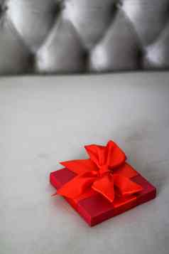 奢侈品假期红色的礼物盒子丝绸丝带弓圣诞节情人节一天装饰