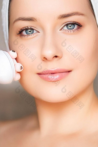 抗衰老美容美治疗产品女人脸轮廓按摩辊设备<strong>整容</strong>过程护肤品例程