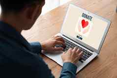 在线捐赠平台提供流行的钱发送系统