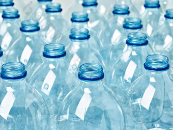 塑料瓶空透明的回收容器<strong>水环境</strong>喝垃圾饮料