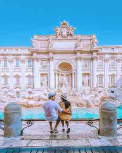 特莱维喷泉罗马意大利城市旅行罗马夫妇城市旅行罗马