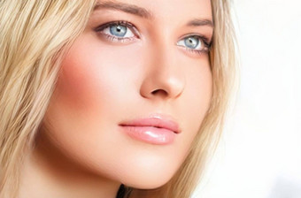 美护肤品化妆肖像美丽的女人女模型脸特写镜头皮肤护理化妆