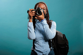 肖像专业摄影师摄影现代设备采取图片