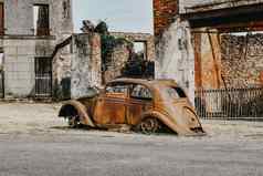 摧毁了汽车世界战争城市奥拉杜尔关于凝视法国